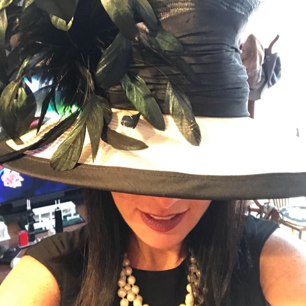 Meet your Posher, Holly